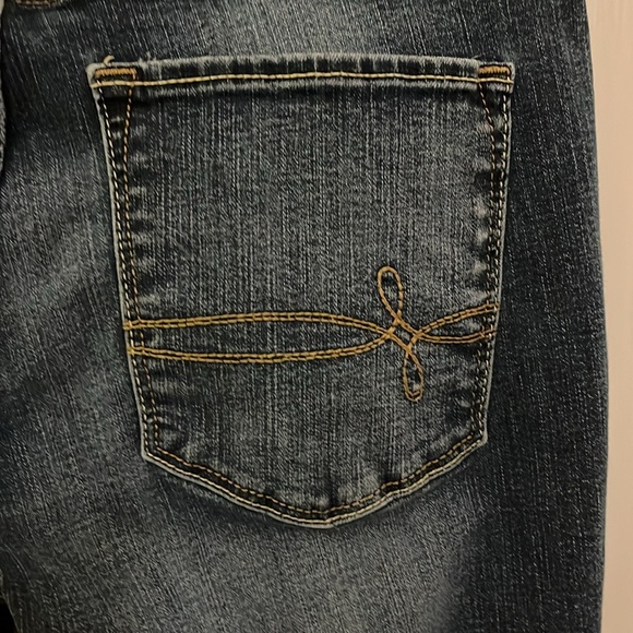 Denizen from Levi’s Dark Wash Modern Crop Jean (Size 6) - Picture 4 of 6